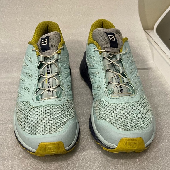 Salomon Vibe mint blue green sneakers size 8 worn only a few times - Picture 4 of 13